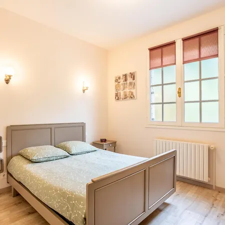 Nolan Sauna 20m Puy Du Fou *